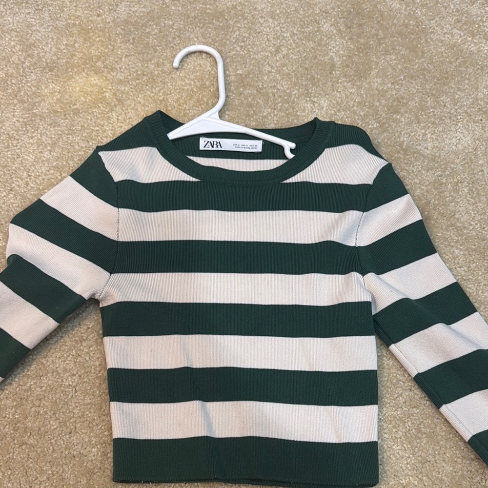 Zara Green and White Long Sleeve Tee
